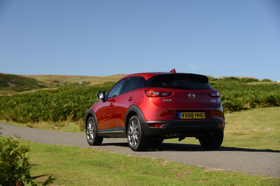  Mazda CX-3 Sport Black+ 2018 года  (UK) (фото 7 из 12)